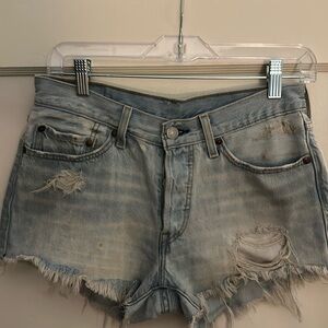Levi’s 501 cutoff shorts